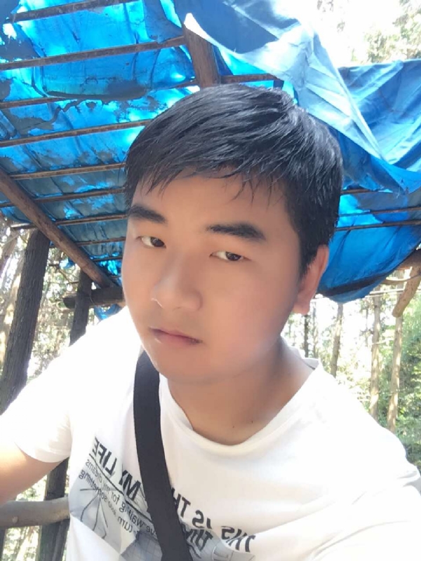 殷勤的王子的第三张照片--咸宁认干亲服务网